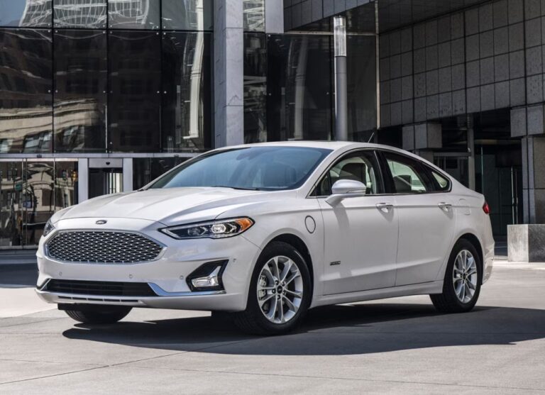 2027 Ford Fusion Energi Review