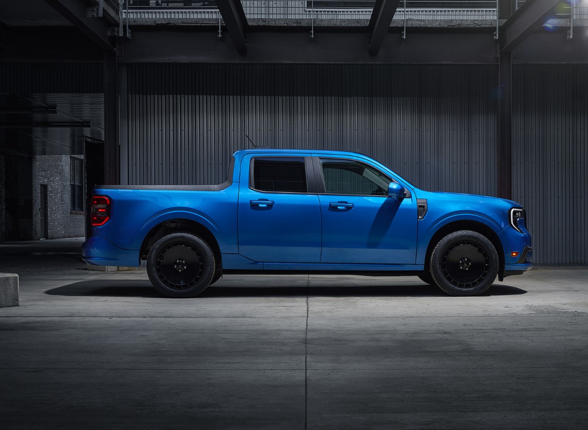 2028 Ford Maverick Lobo Specs